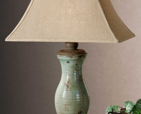 Andele Distressed Lamp