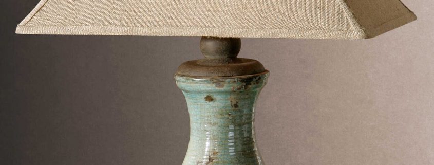 Andele Distressed Lamp